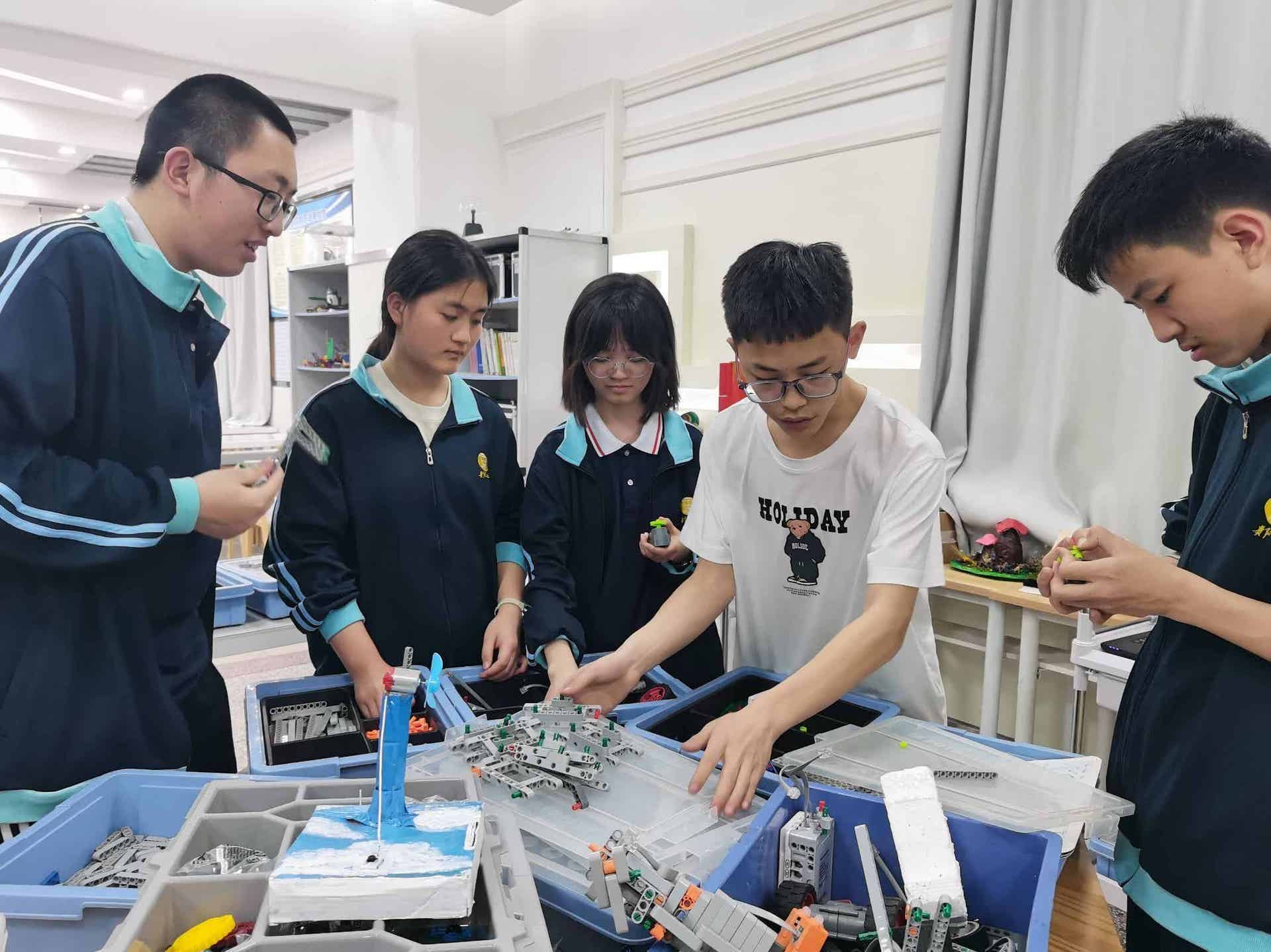 科技先锋队照片 23