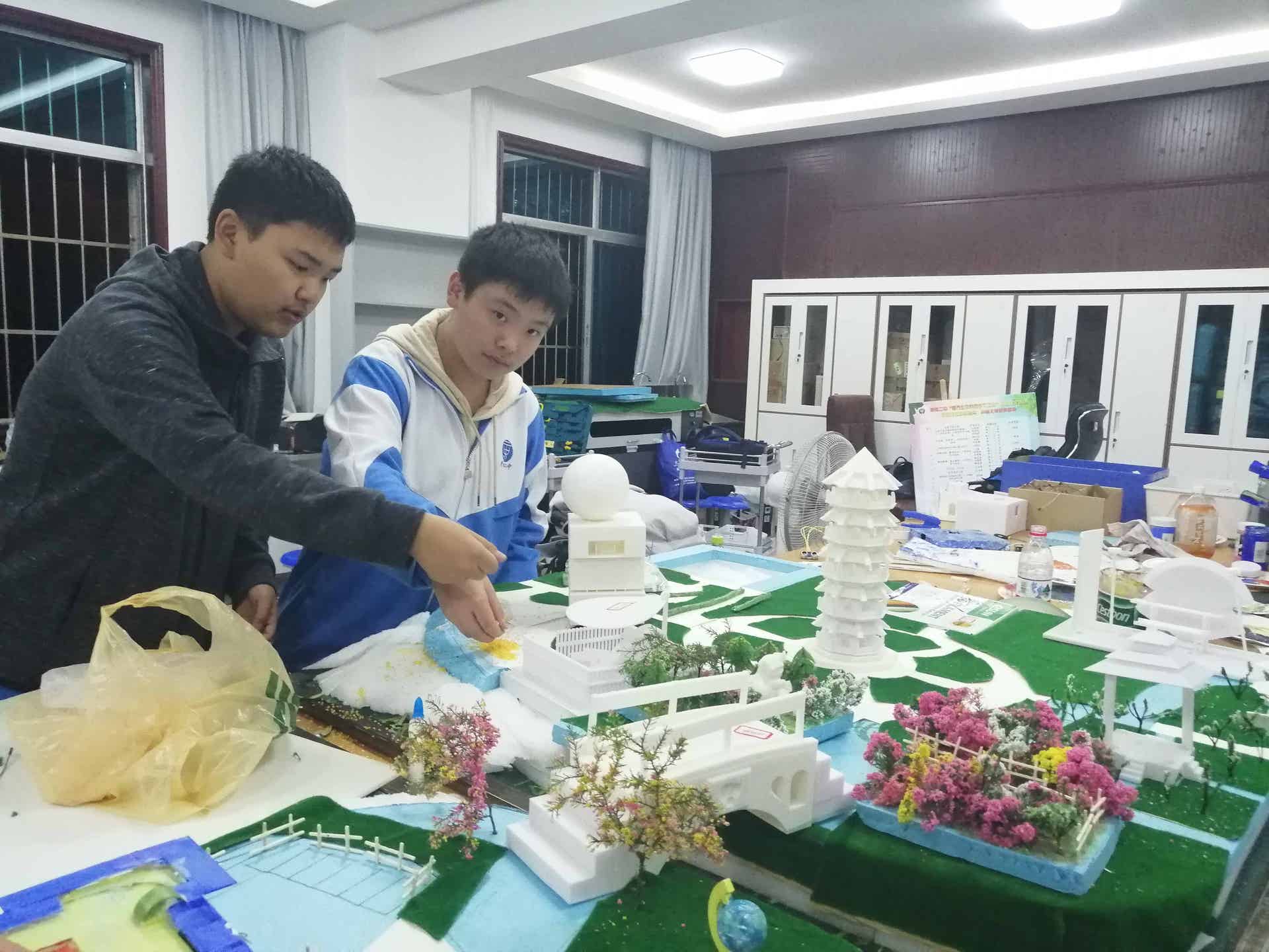 科技先锋队照片 36